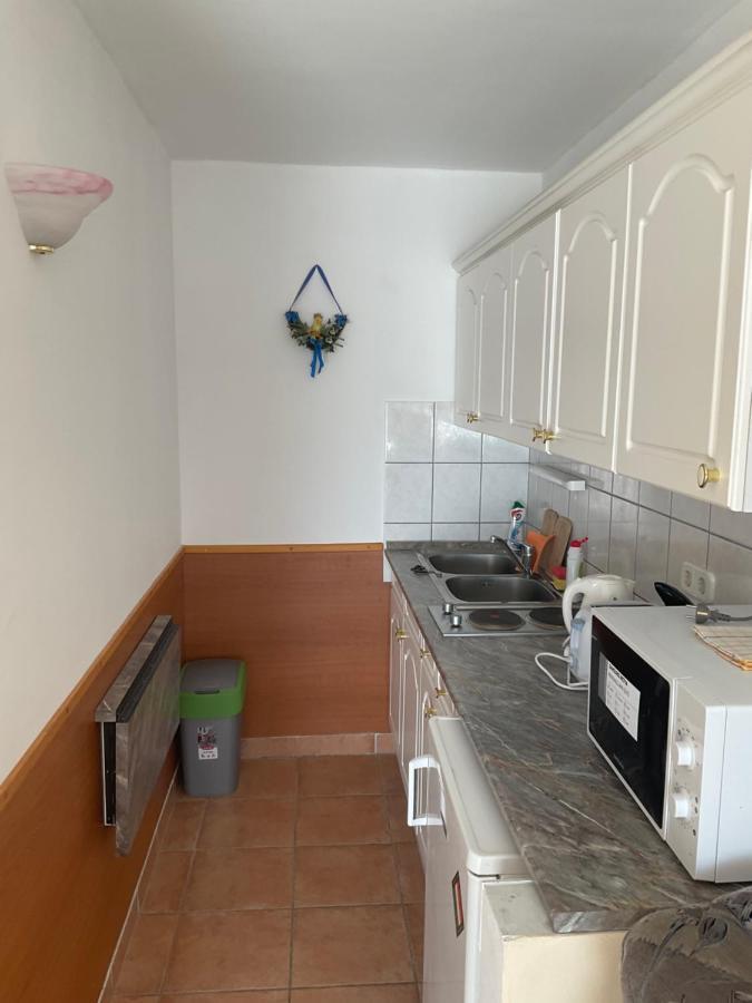 Arany Apartmanhaz Zalagyoengye Zalakaros Exterior foto